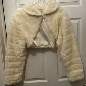 Faux Fur Bolero - Cropped Jacket